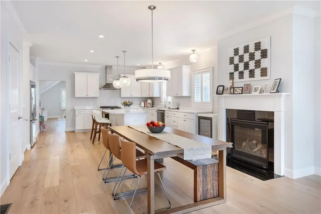 10 Kettle Point Avenue East Providence RI 02914