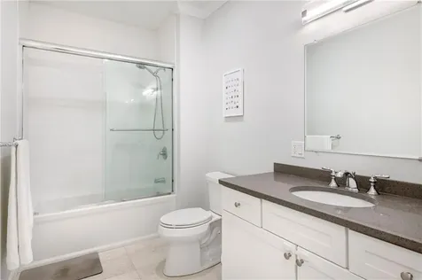 10 Kettle Point Avenue East Providence RI 02914