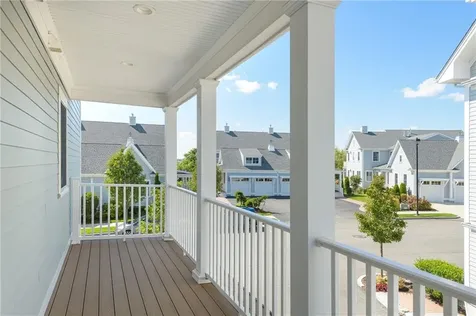 10 Kettle Point Avenue East Providence RI 02914