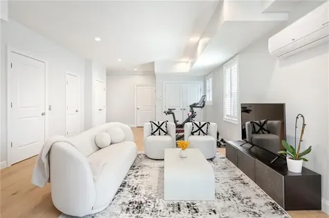 10 Kettle Point Avenue East Providence RI 02914