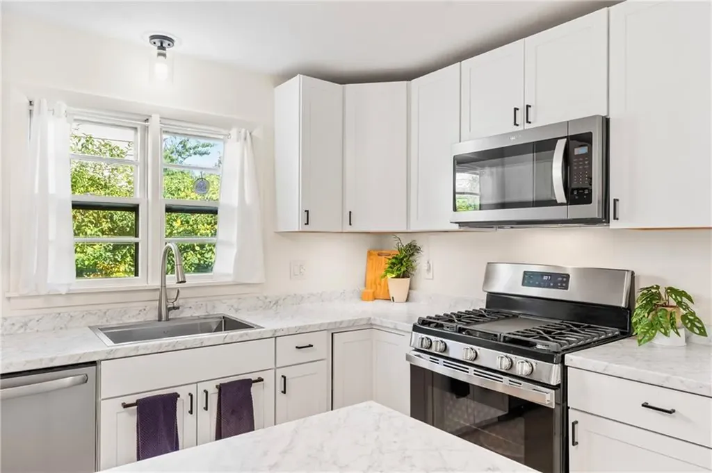 78 Kentland Avenue Providence RI 02904
