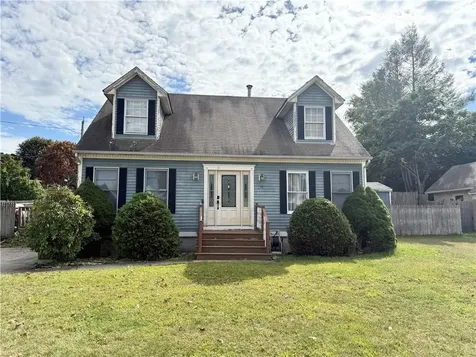 13 Willow Road Smithfield RI 02828