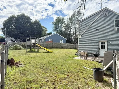 13 Willow Road Smithfield RI 02828