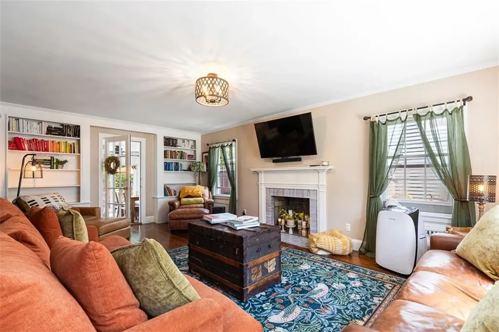 102 Betsey Williams Drive Cranston RI 02905