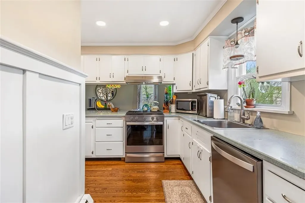 102 Betsey Williams Drive Cranston RI 02905