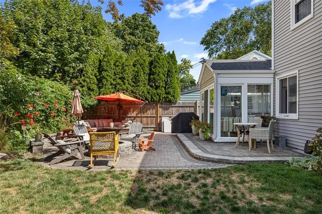 102 Betsey Williams Drive Cranston RI 02905