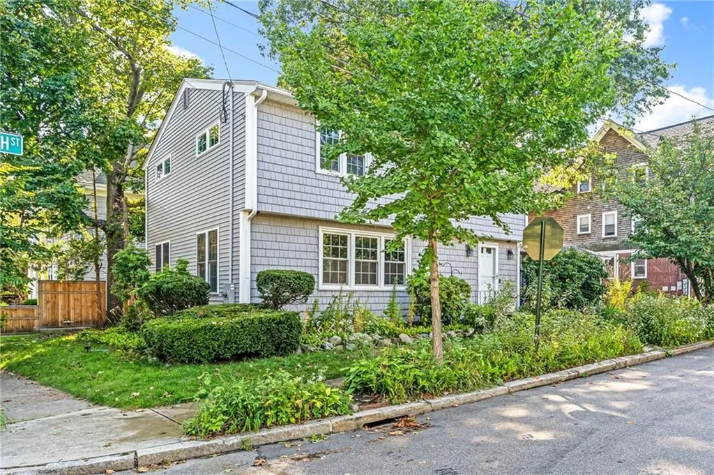 23 Sarah Street Providence RI 02906