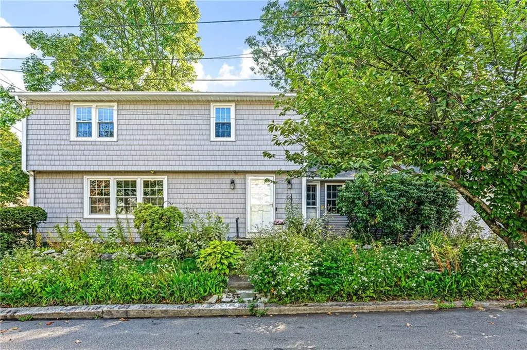 23 Sarah Street Providence RI 02906