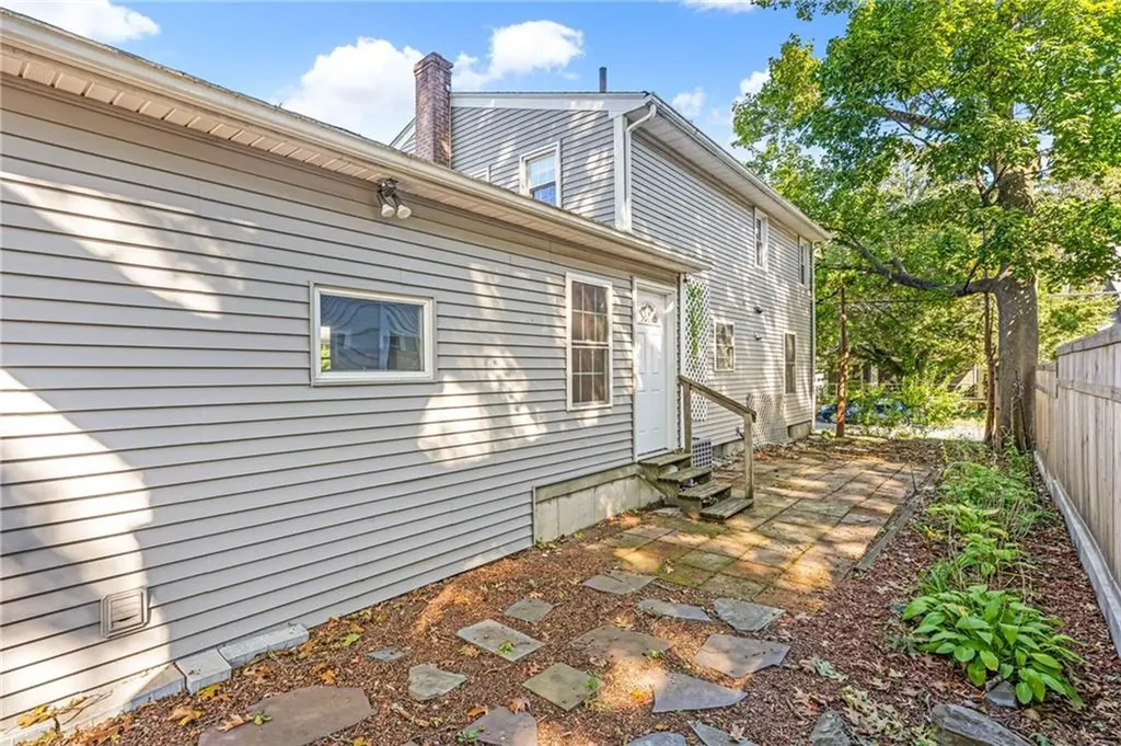 23 Sarah Street Providence RI 02906