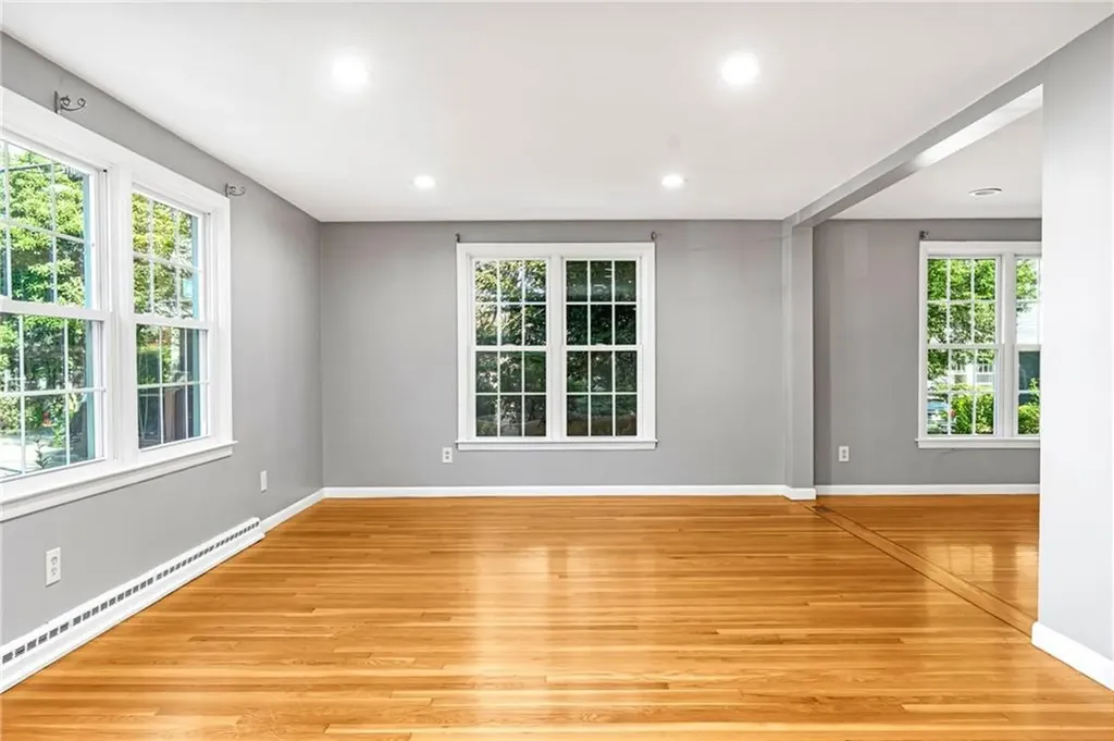 23 Sarah Street Providence RI 02906