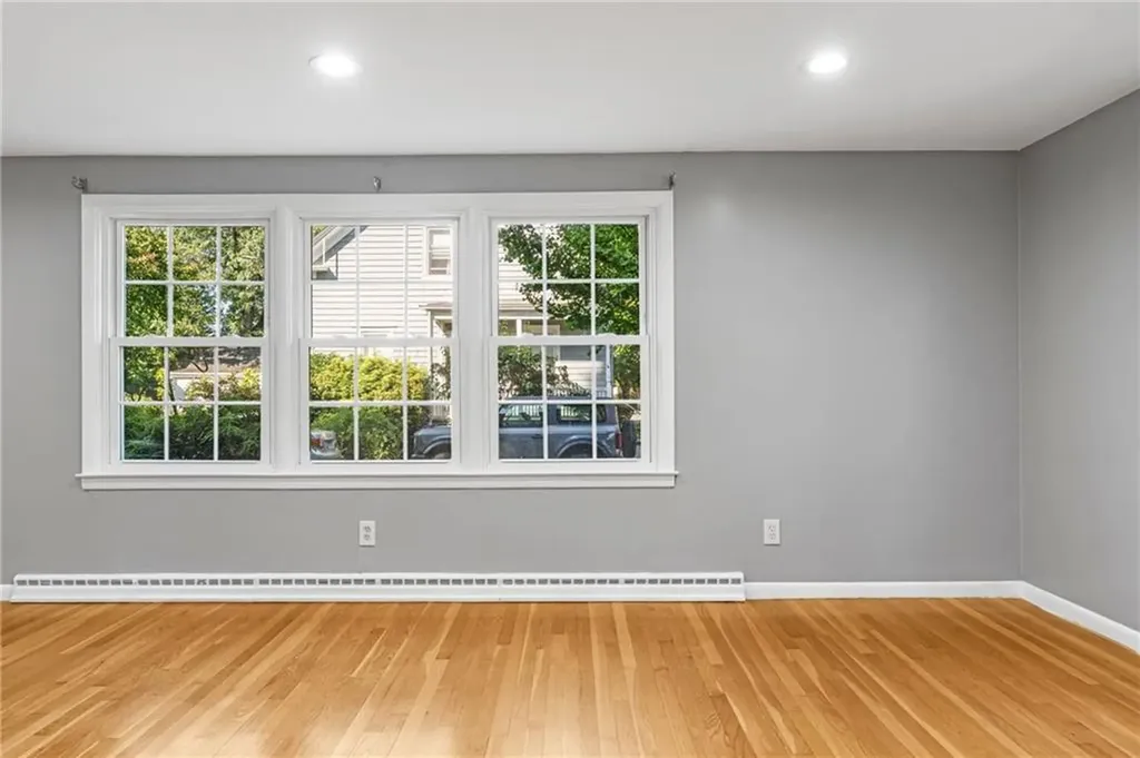 23 Sarah Street Providence RI 02906
