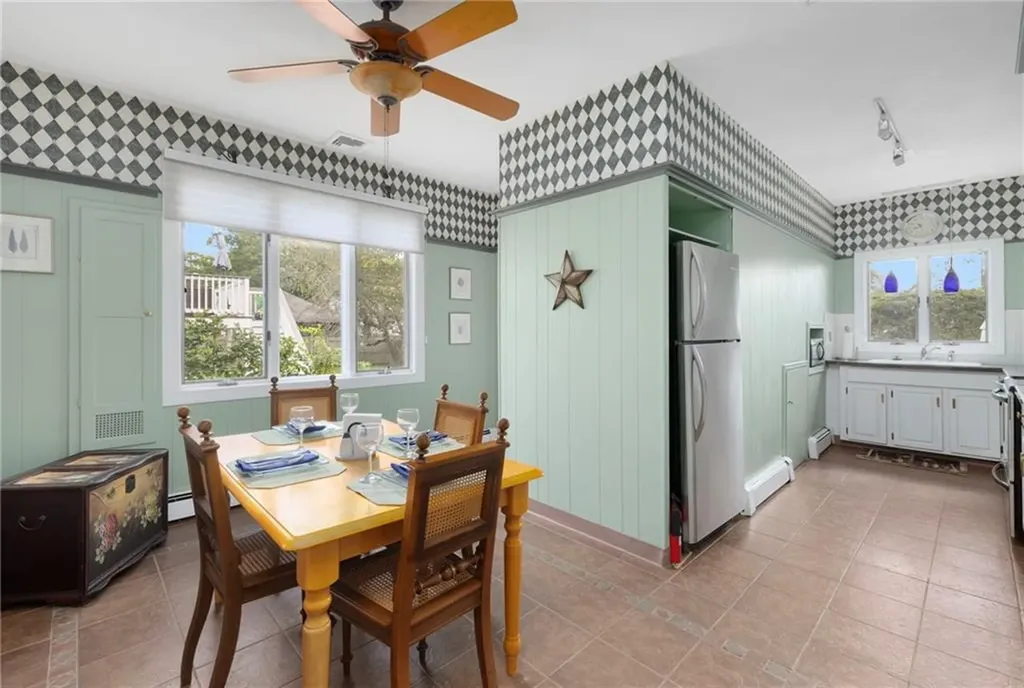 210 Wardlaw Avenue Providence RI 02908