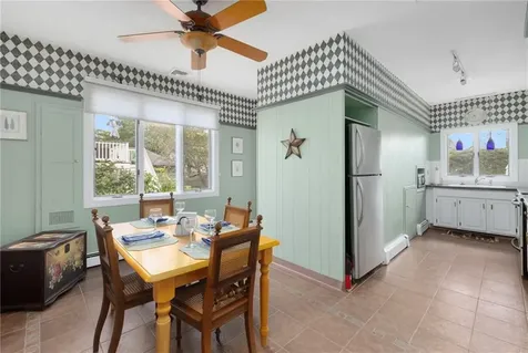 210 Wardlaw Avenue Providence RI 02908