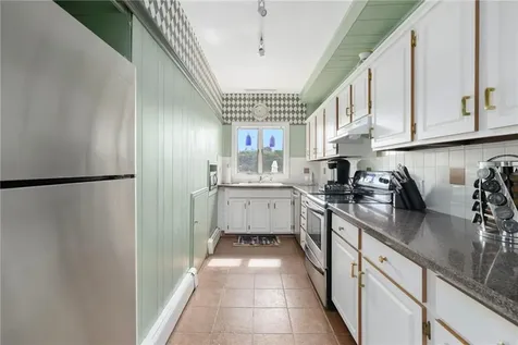 210 Wardlaw Avenue Providence RI 02908