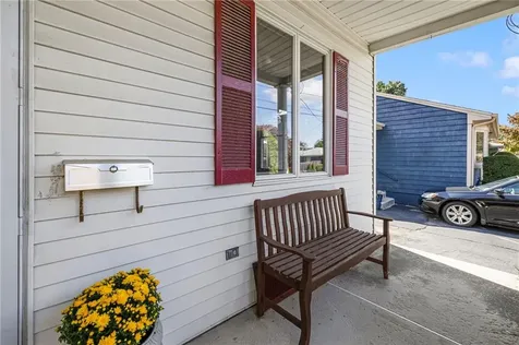 210 Wardlaw Avenue Providence RI 02908