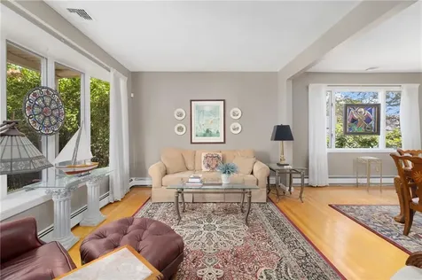 210 Wardlaw Avenue Providence RI 02908