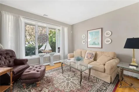 210 Wardlaw Avenue Providence RI 02908