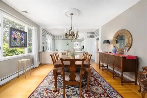 210 Wardlaw Avenue Providence RI 02908