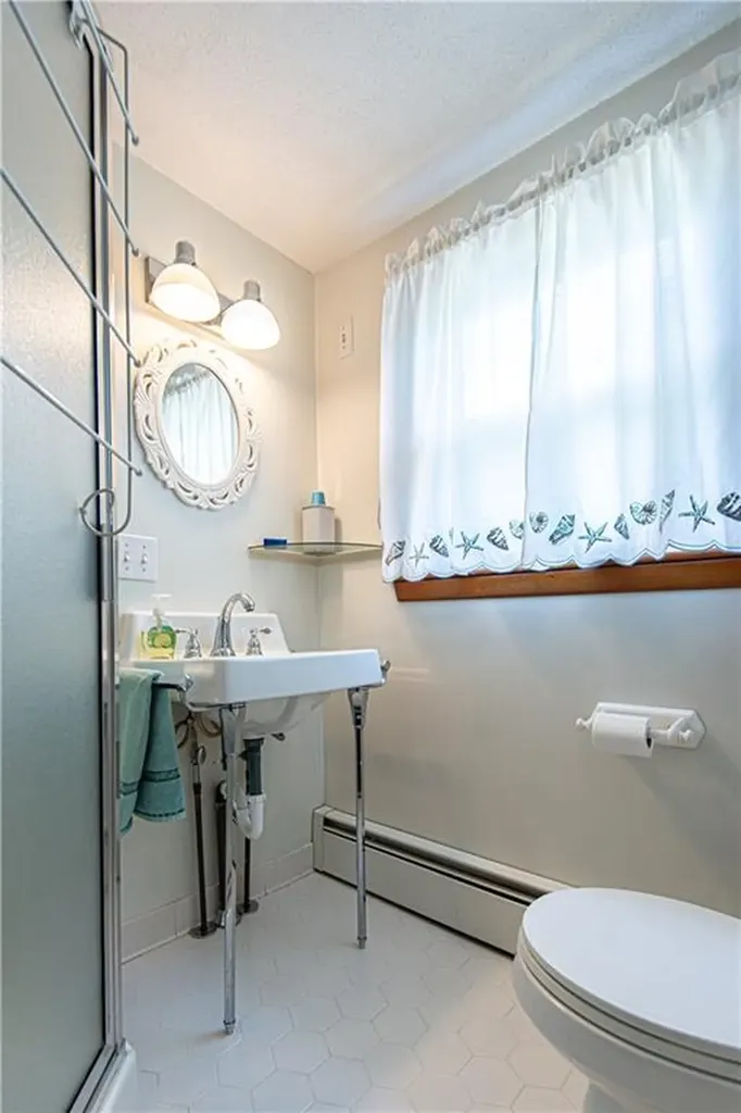 26 Anderson Avenue Coventry RI 02816