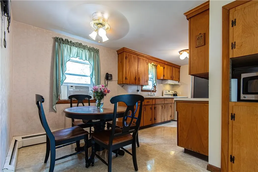 26 Anderson Avenue Coventry RI 02816