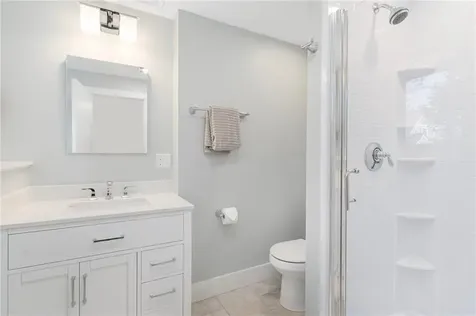 117 Indian Avenue Portsmouth RI 02871