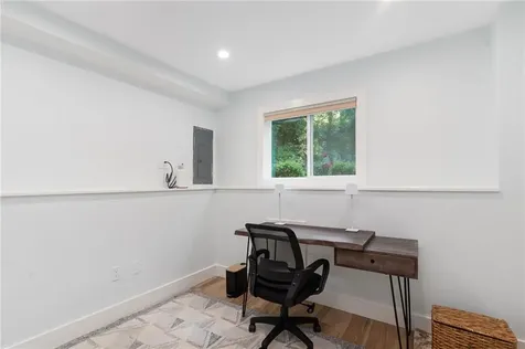 117 Indian Avenue Portsmouth RI 02871