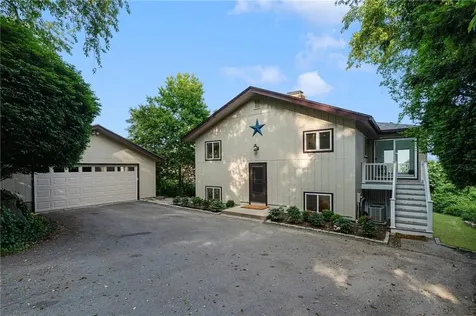 117 Indian Avenue Portsmouth RI 02871