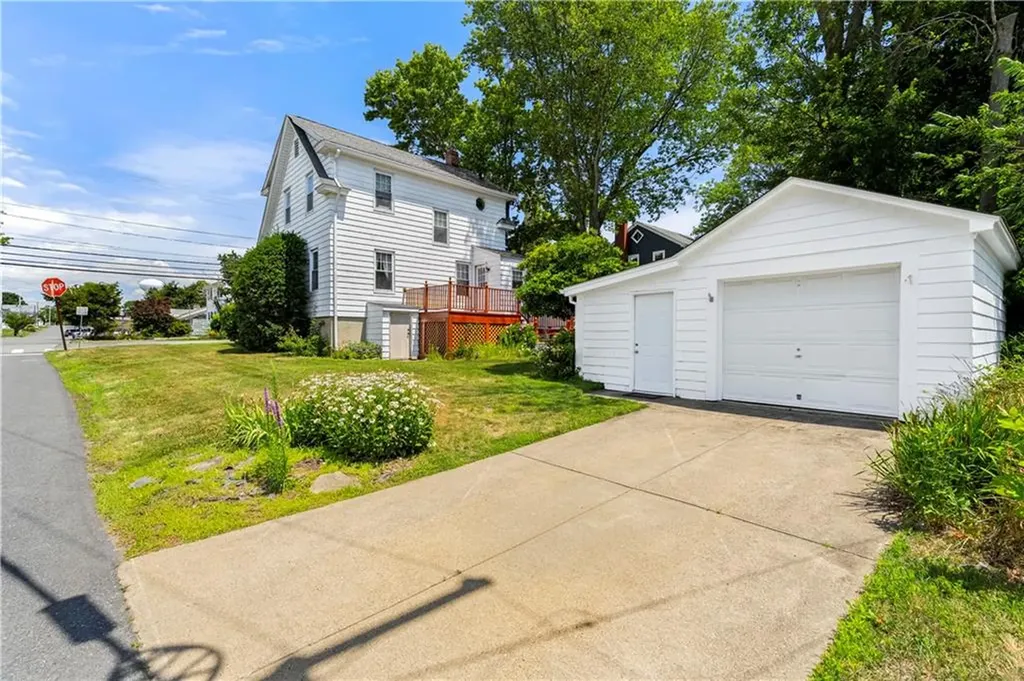 53 Wampanoag Trail East Providence RI 02915