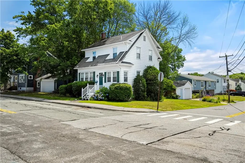 53 Wampanoag Trail East Providence RI 02915