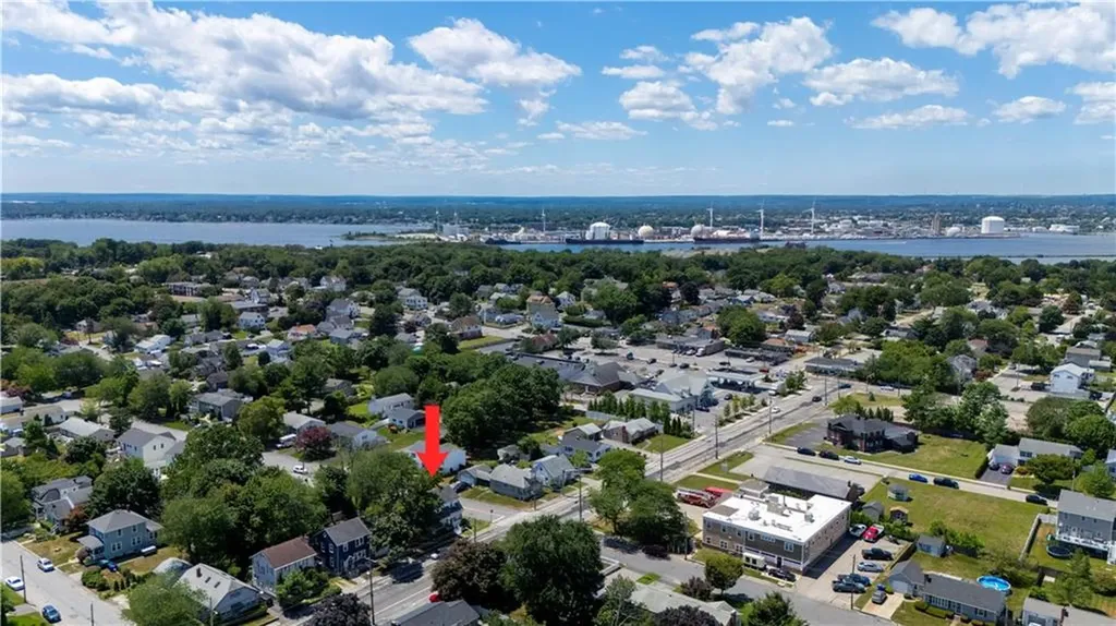 53 Wampanoag Trail East Providence RI 02915