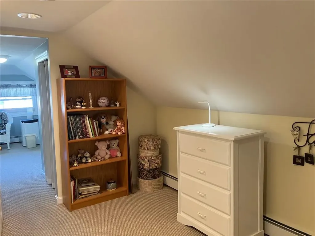 93 Crown Avenue East Providence RI 02915