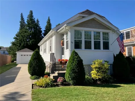93 Crown Avenue East Providence RI 02915