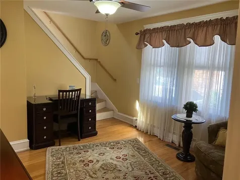 93 Crown Avenue East Providence RI 02915