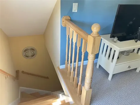 93 Crown Avenue East Providence RI 02915