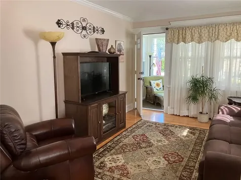 93 Crown Avenue East Providence RI 02915