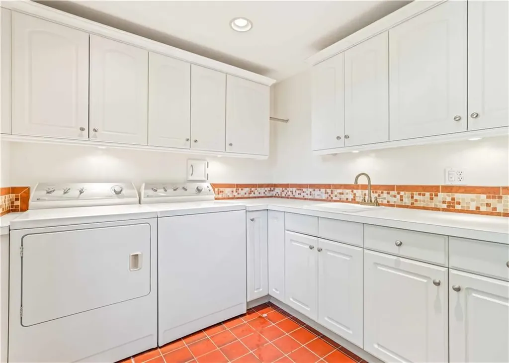23 Sorrell Road North Providence RI 02904