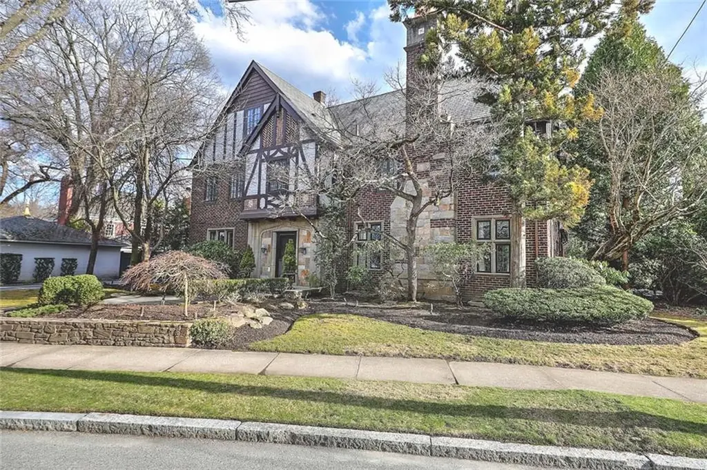 767 Elmgrove Avenue Providence RI 02906