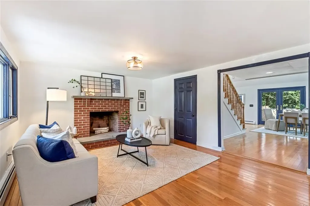 22 Mayfield Road Barrington RI 02806