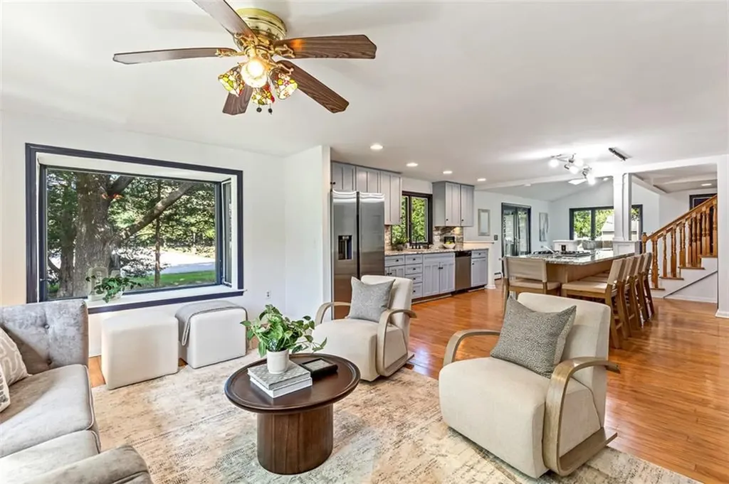 22 Mayfield Road Barrington RI 02806