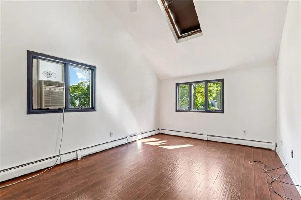 22 Mayfield Road Barrington RI 02806