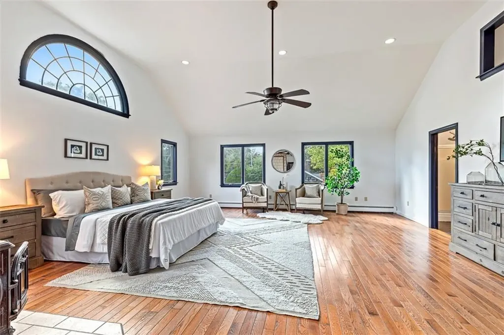 22 Mayfield Road Barrington RI 02806