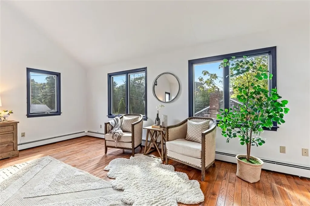 22 Mayfield Road Barrington RI 02806