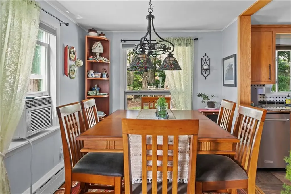 30 Johnnycake Lane Portsmouth RI 02871