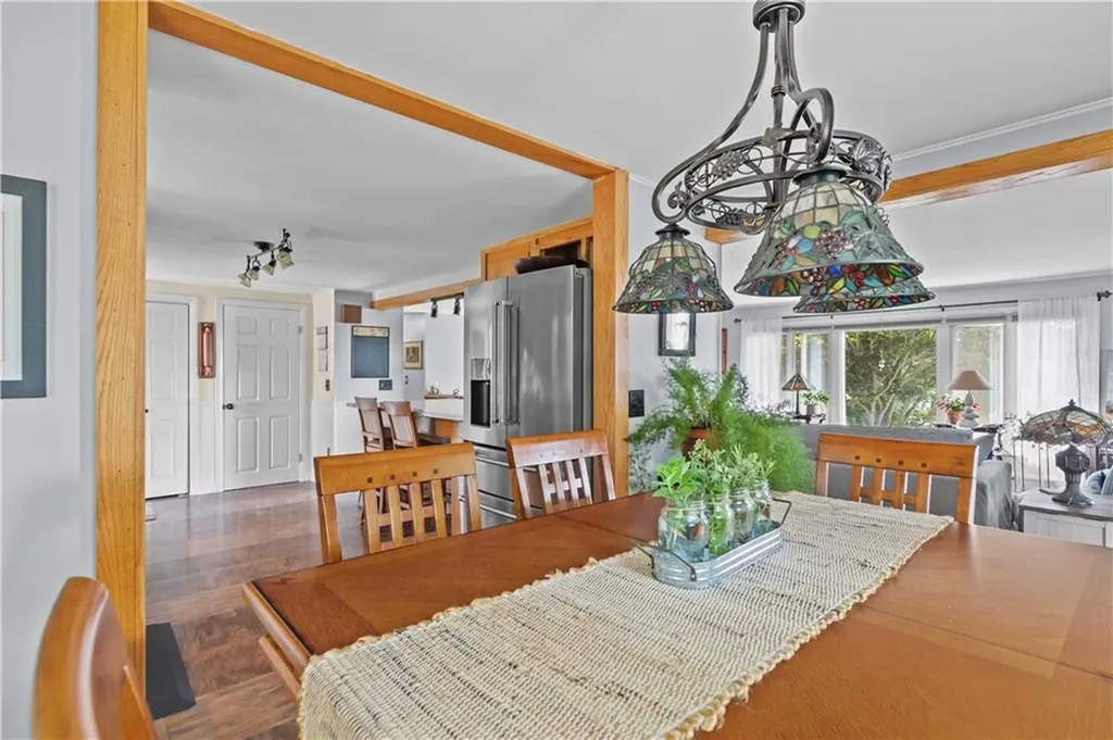 30 Johnnycake Lane Portsmouth RI 02871