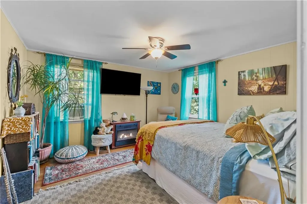 30 Johnnycake Lane Portsmouth RI 02871