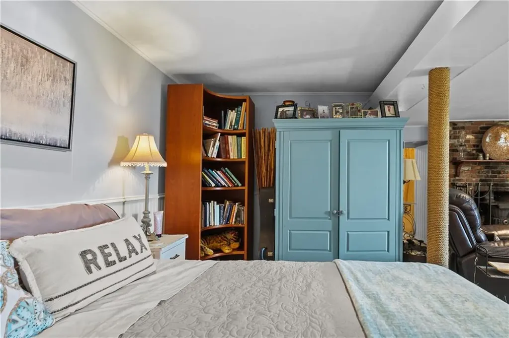 30 Johnnycake Lane Portsmouth RI 02871