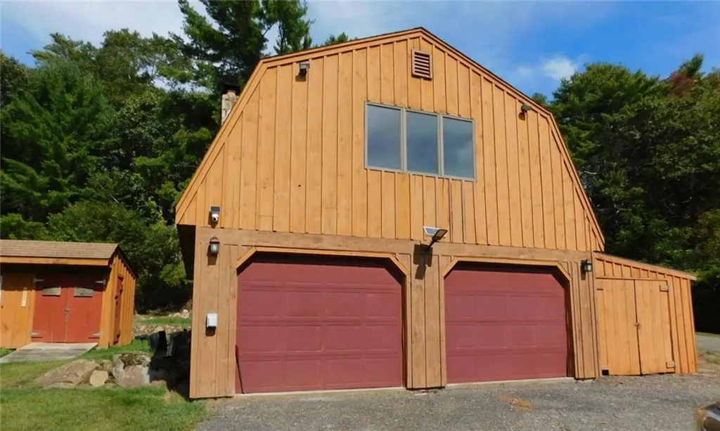 353 Summit Road Exeter RI 02822