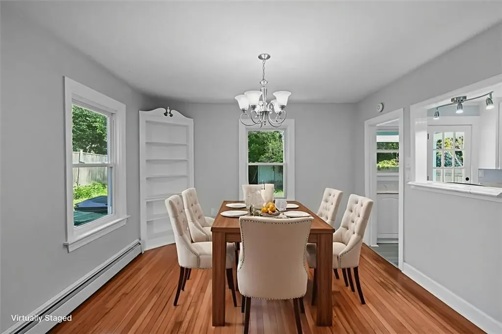 108 Pleasant View Road Warwick RI 02888