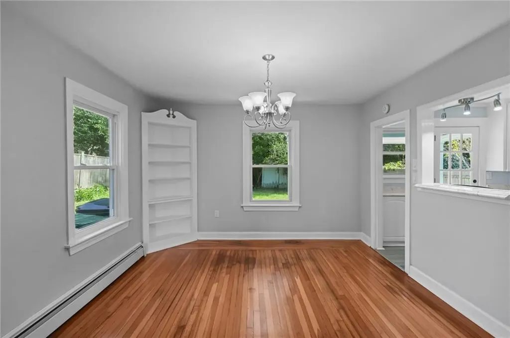 108 Pleasant View Road Warwick RI 02888