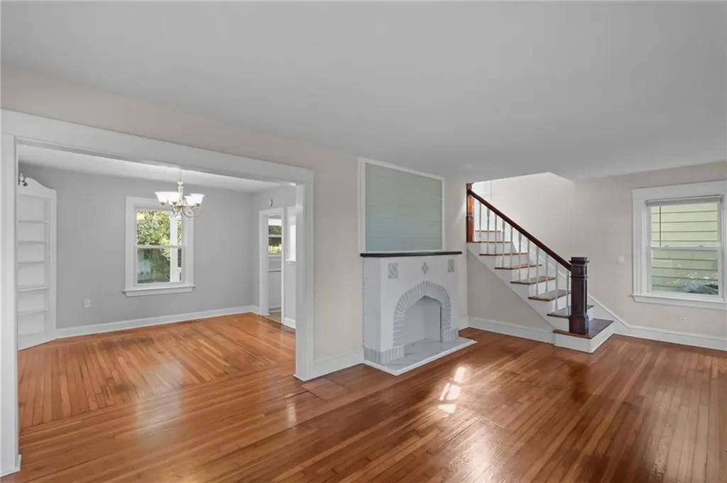108 Pleasant View Road Warwick RI 02888